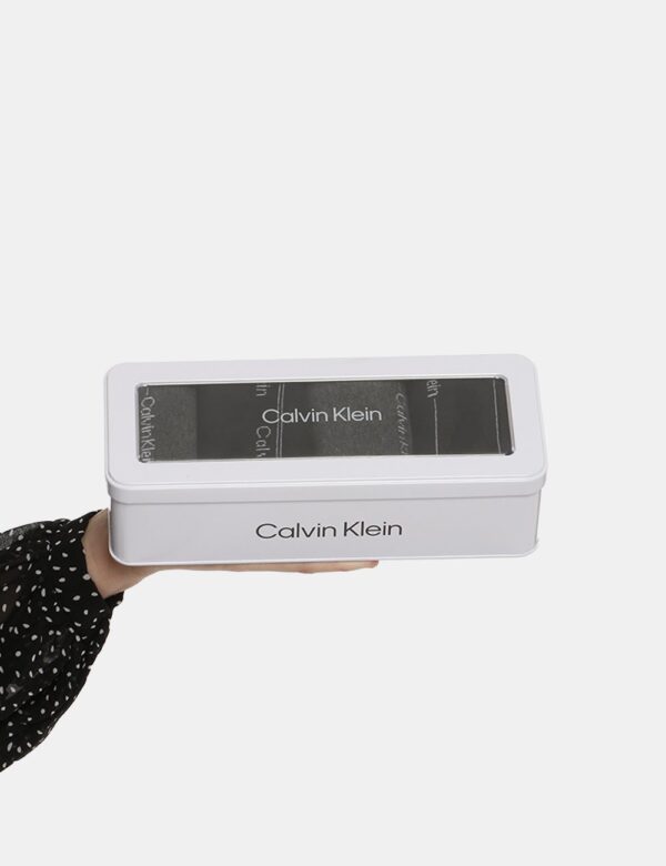Calze Calvin Klein box regalo da 4 - 100% cotoneTaglia unica Box composto da quattro paia di calze con logo a contrasto. B