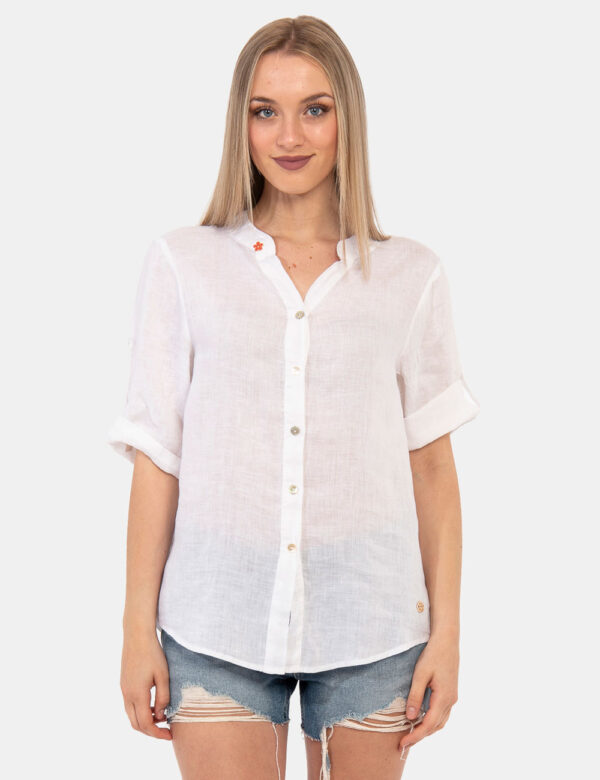 Camicia Yes Zee Bianco - Camicia in lino in total bianco, a maniche corte con risvoltino. Piccolo dettaglio è rappresentato