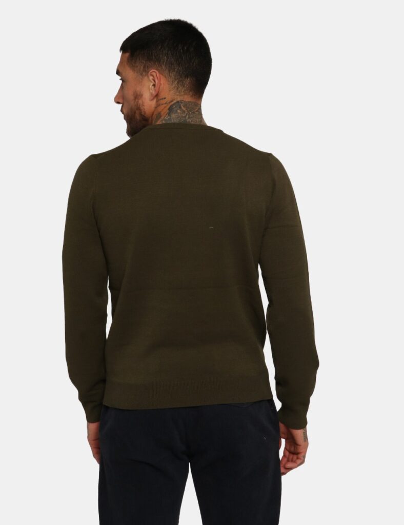 Maglione Fred Mello - COMPOSIZIONE E VESTIBILITÀ:72% viscosa 28% poliestereIl modello è alto 178 cm e indossa la taglia L. L