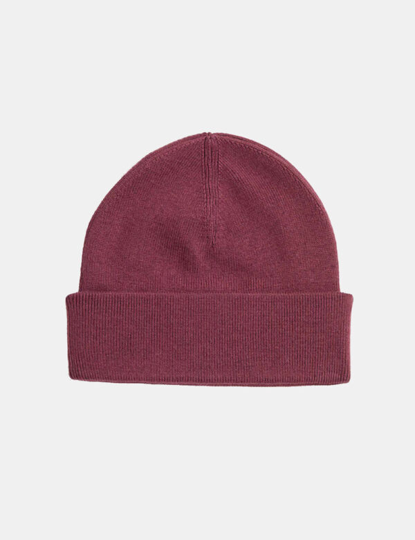 Cappello Fred Perry Bordeaux - Cappello modello berretto in total bordeaux ocra con logo brand ricamato marrone. Il capo pre