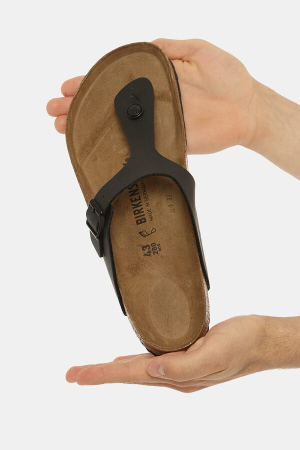 Sandali Birkenstock nere - COMPOSIZIONE E VESTIBILITÀ:Materiali tessili e altre materieIl modello calza il numero 43 e la ca