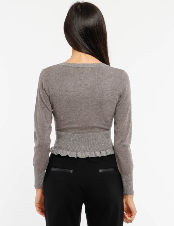 Maglia Yes Zee arricciata - 50% viscosa 28% poliestere 22% poliammidea modella indossa la taglia S ed è alta 178 cm e la ves