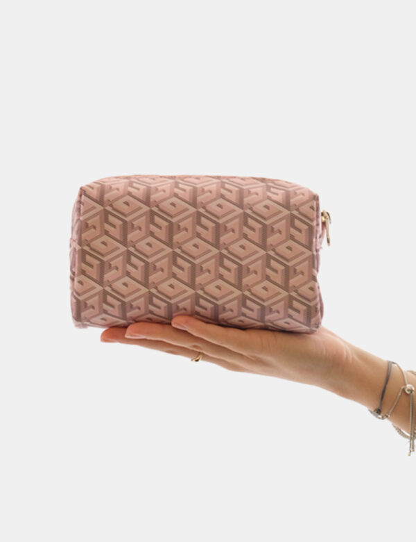 Borsa Guess Rosa - Pochette di piccole dimensioni in fantasia tendente al rosa con logo brand dorato. Presente tasca princip