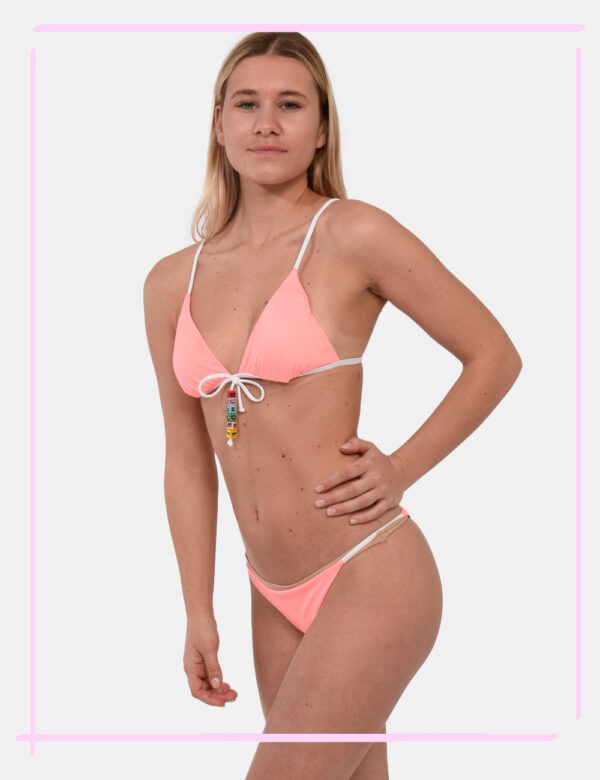 Top Sundek Rosa - Costume modello bikini a triangolo semirigido su base rosa pastello con bordatura bianca. La vestibilità è