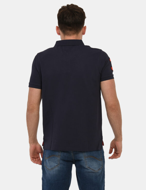 Polo U.S. Polo Assn. Blu - Polo classica in total blu navy intenso con patch logo brand ricamato in rosso ad altezza cuore,