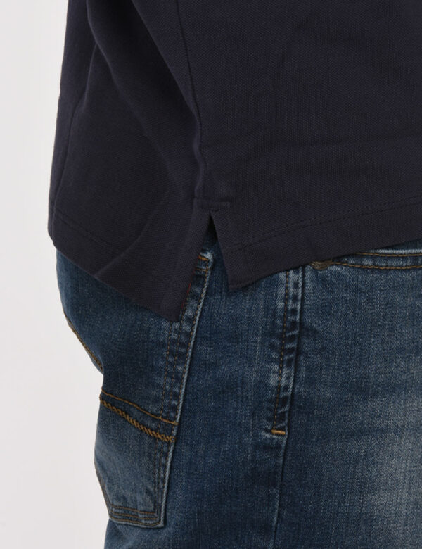 Polo U.S. Polo Assn. Blu - Polo classica in total blu navy intenso con patch logo brand ricamato in rosso ad altezza cuore,