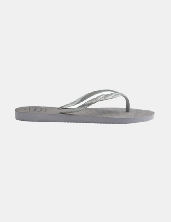 Infradito Havaianas Argento - Ciabatte modello infradito in total argento con stringa a Y coordinata e brillantini. La calza