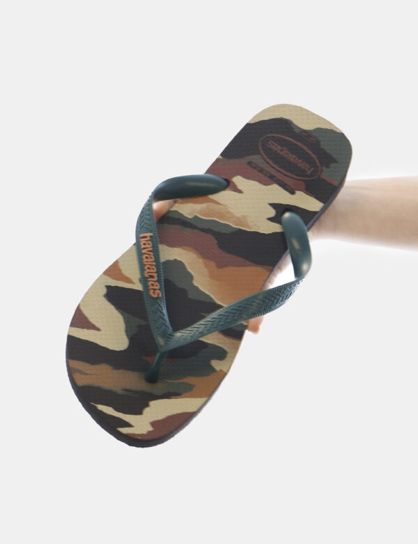 Infradito Havaianas Verde - Ciabatte modello infradito su base in fantasia tendente al verde più stringa a Y coordinata. La