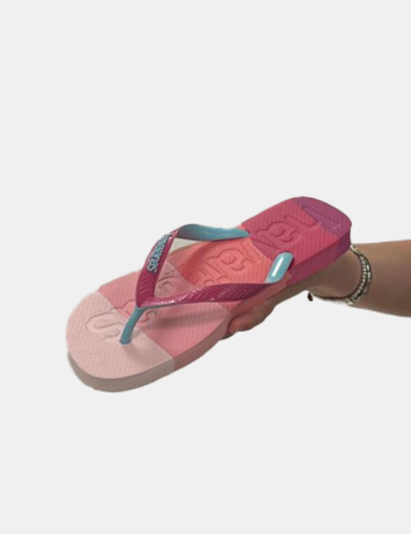 Infradito Havaianas Rosa - Ciabatte modello infradito su base rosa in varie tonalità più stringa a Y coordinata. La calzata
