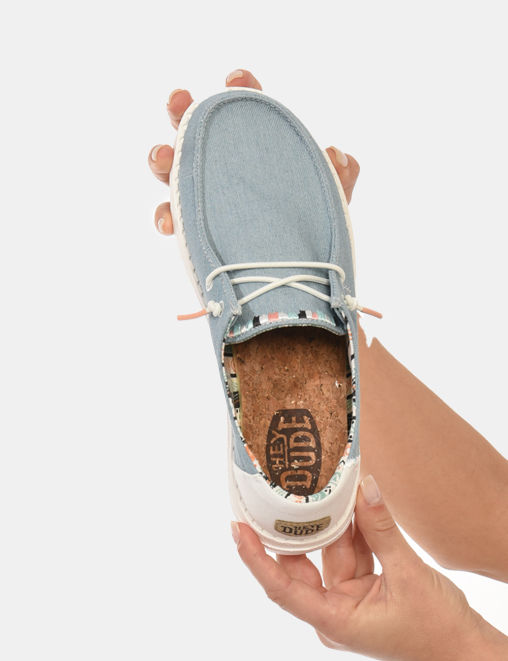 HD40054-WENDY-BOHO-W-OU_4MH_PE24_2 Scarpe Heydude Blu - Scarpe simil mocassino in tessuto blu denim con piccoli dettagli bianchi e arancioni. L'indossatura è c