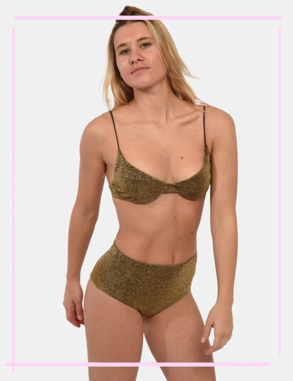 Slip Sundek Oro - Slip costume modello a vita alta su base marrone intenso con filo lurex dorato. La vestibilità è morbida e