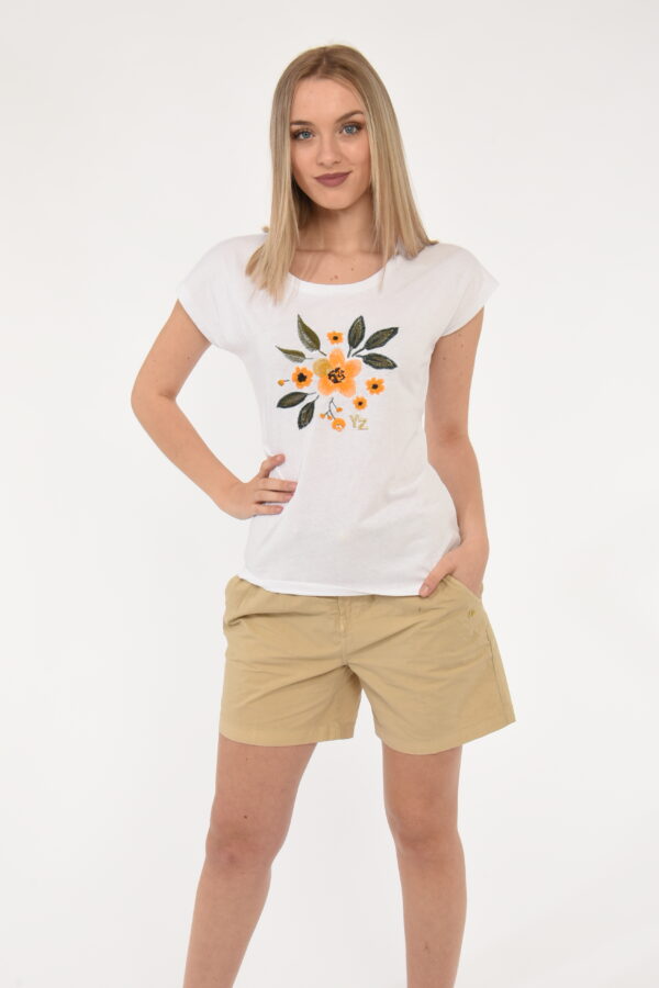 T-shirt Yes Zee Bianco - T-shirt su base bianca con stampa floreale ricamata in tonalità verde e arancione. La vestibilità è