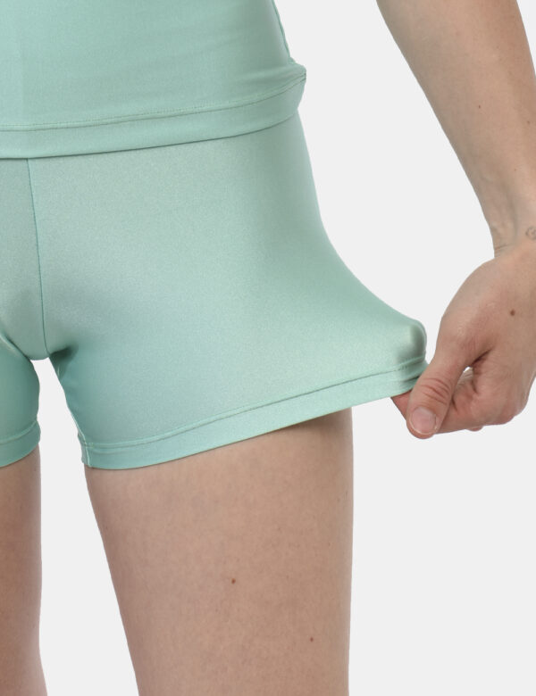 Shorts F**K Verde - Shorts modello elasticizzato in total verde acquamarina. La vestibilità è morbida e regolabile grazie ad