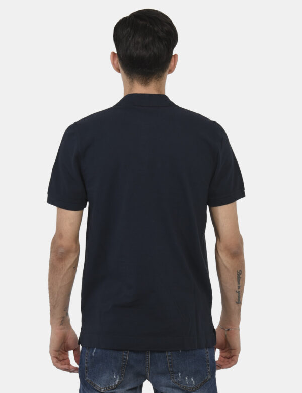 Polo Gazzarrini Blu - Polo classica in total blu navy. Presente colletto alla peter pan più bottoni ad asola ad altezza giro