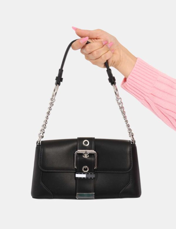 Borsa TOMMY HILFIGER Nero - Cod. art. AW0AW16282 OVVi ricordiamo che tutti i nostri articoli sono originali.