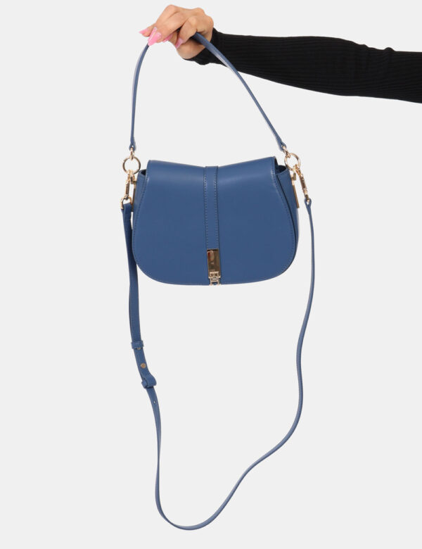Borsa TOMMY HILFIGER Blu - Cod. art. AW0AW16285 OVVi ricordiamo che tutti i nostri articoli sono originali.