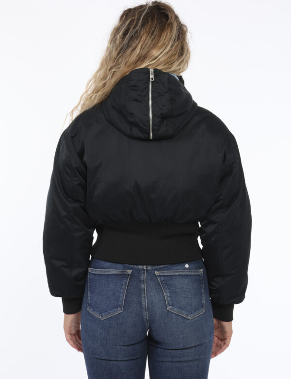 Piumino Calvin Klein Nero - Cod. art. J20J222681 B CVVi ricordiamo che tutti i nostri articoli sono originali.