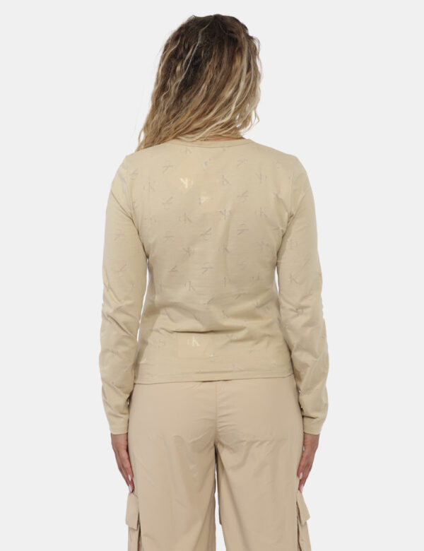 T-shirt Calvin Klein Beige - Cod. art. J20J223628 B CVVi ricordiamo che tutti i nostri articoli sono originali.