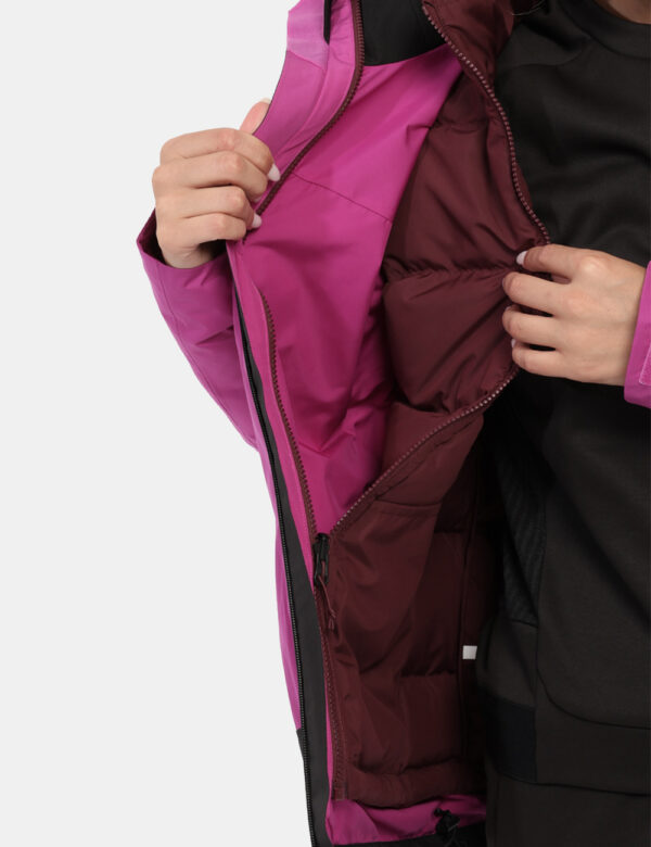 Piumino The North Face Fucsia - Piumino iconico The North Face bicolore esternamente, fucsia e nero, e internamente bordeaux