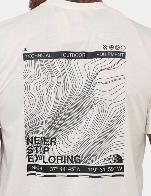 T-shirt The North Face Bianco - Cod. art. NF0A8A4W D CVVi ricordiamo che tutti i nostri articoli sono originali.