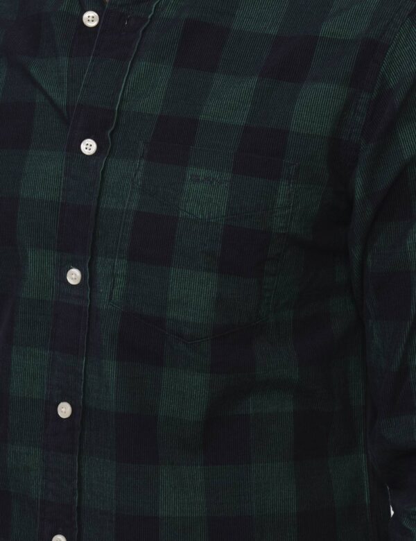 Camicia Gant Verde - L’articolo appartiene al campionario esclusivo di stagione: pezzo unicoCod. art. 2403 3240192 N CVVi ri