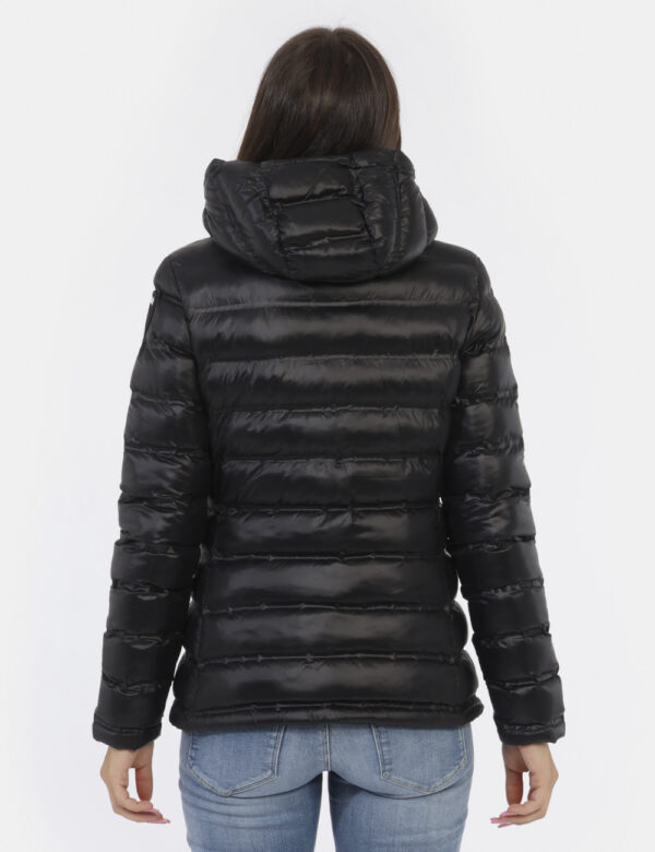 Piumino Blauer Nero - L’articolo appartiene al campionario esclusivo di stagione: pezzo unicoCod. art. 24WBLDC02064 B2 CVVi