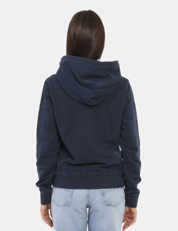 Felpa TOMMY HILFIGER Blu - Felpa classica con cappuccio in total blu navy con stampa logo brand più polsini e tascone. La ve
