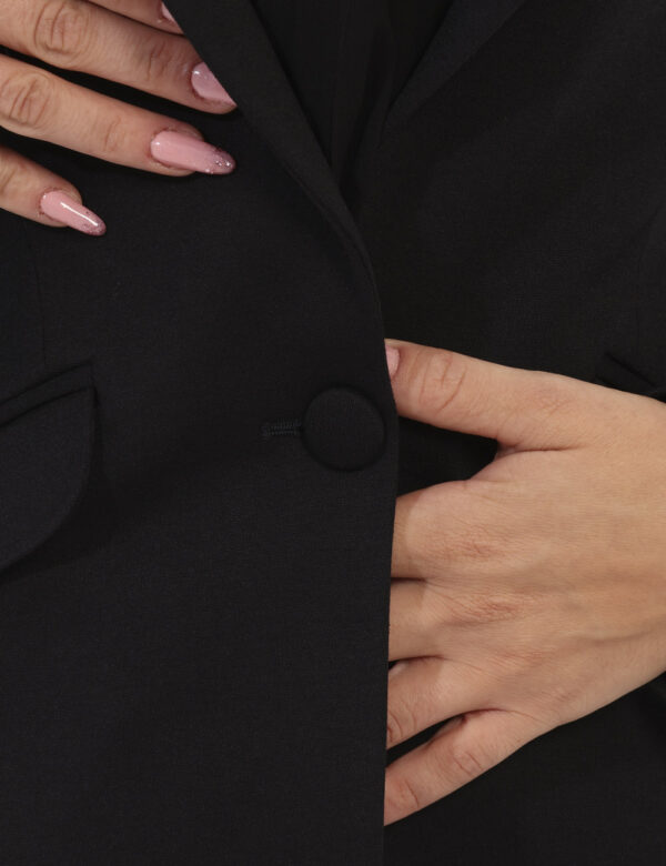 Blazer Manila Grace Nero - L’articolo appartiene al campionario esclusivo di stagione: pezzo unicoCod. art. G425VU A CVVi ri