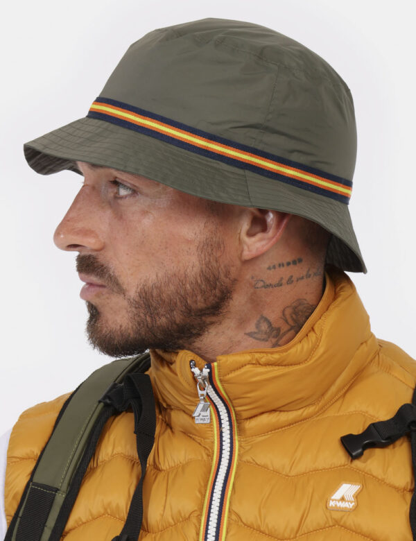 Cappello K-Way Verde - L’articolo appartiene al campionario esclusivo di stagione: pezzo unicoCod. art. K006YZ0 P CVVi ricor