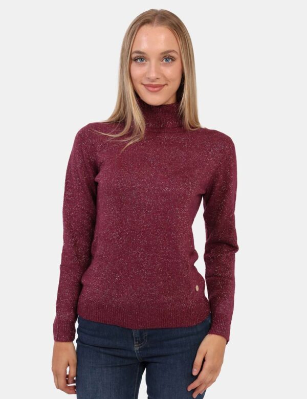 Maglione Yes Zee Bordeaux - Maglione modello dolcevita in total bordeaux con filo lurex dorato. La vestibilità è morbida e r