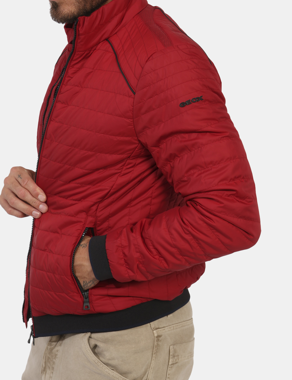 M3620B-T3017-CV_ROSSO_AI24_3 Piumino Geox Rosso - L’articolo appartiene al campionario esclusivo di stagione: pezzo unicoCod. art. M3620B T3017 CVVi rico