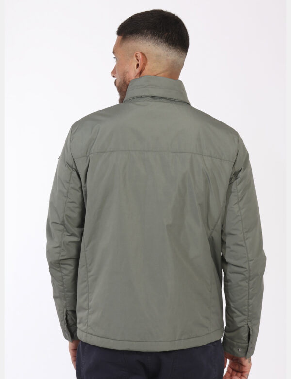 Giacca Geox Verde - L’articolo appartiene al campionario esclusivo di stagione: pezzo unicoCod. art. M4620B T3082 CVVi ricor