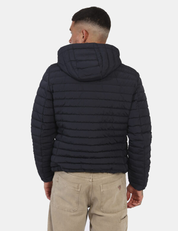 Piumino Geox Blu - L’articolo appartiene al campionario esclusivo di stagione: pezzo unicoCod. art. M4625H T3138 CVVi ricord