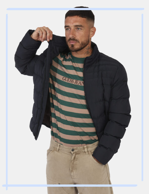 Piumino Geox Blu - L’articolo appartiene al campionario esclusivo di stagione: pezzo unicoCod. art. M4628D T3144 CVVi ricord