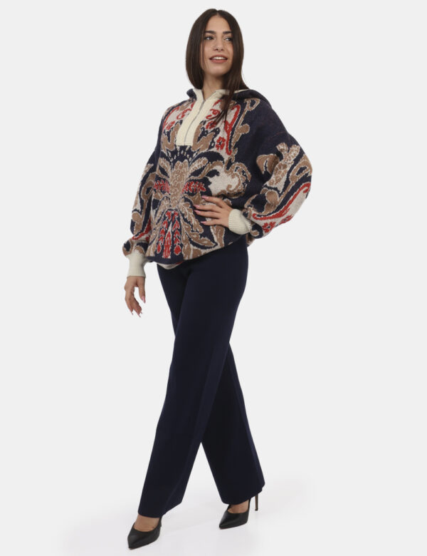 Pantaloni Manila Grace Blu - Un capo versatile e confortevole, questo pantalone morbido e dritto di Manila Grace è pensato p