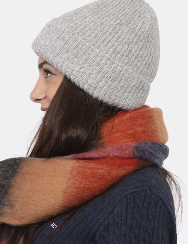 Cappello Concept83 Grigio - Cappello modello berretto con risvolto, in total grigio chiaro con filo lurex finissimo argentat