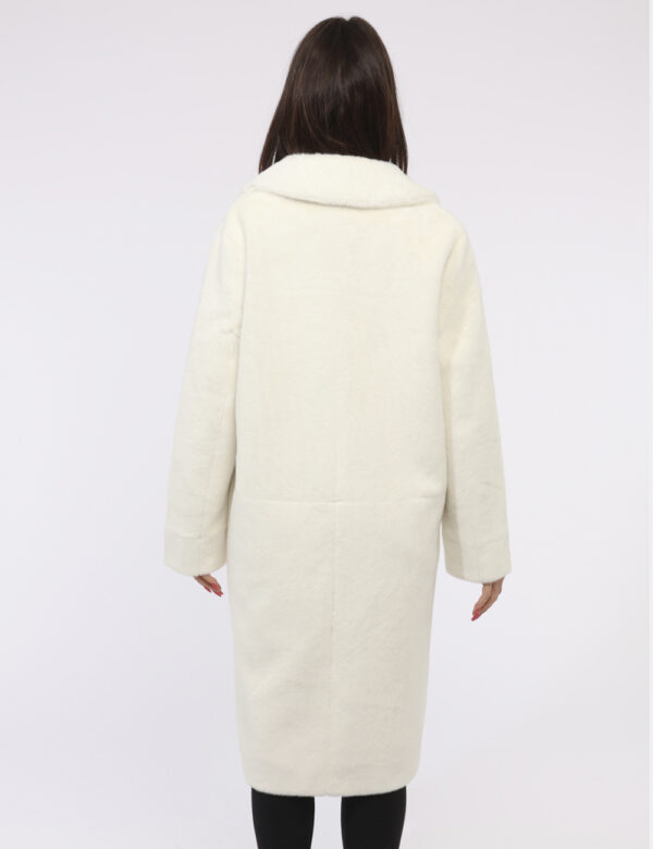 Cappotto Yes Zee Bianco - Cappotto lungo double face in total bianco con tasche a taglio trasversale. Il capo è utilizzabile