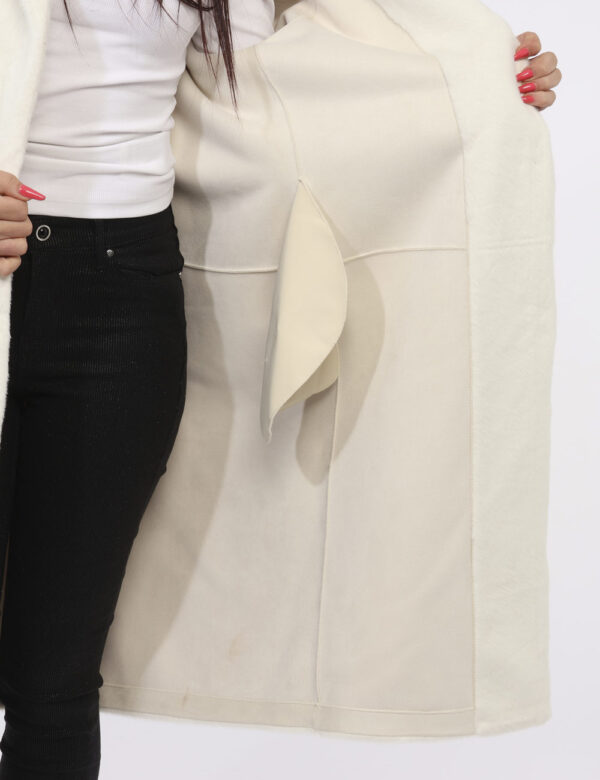 Cappotto Yes Zee Bianco - Cappotto lungo double face in total bianco con tasche a taglio trasversale. Il capo è utilizzabile