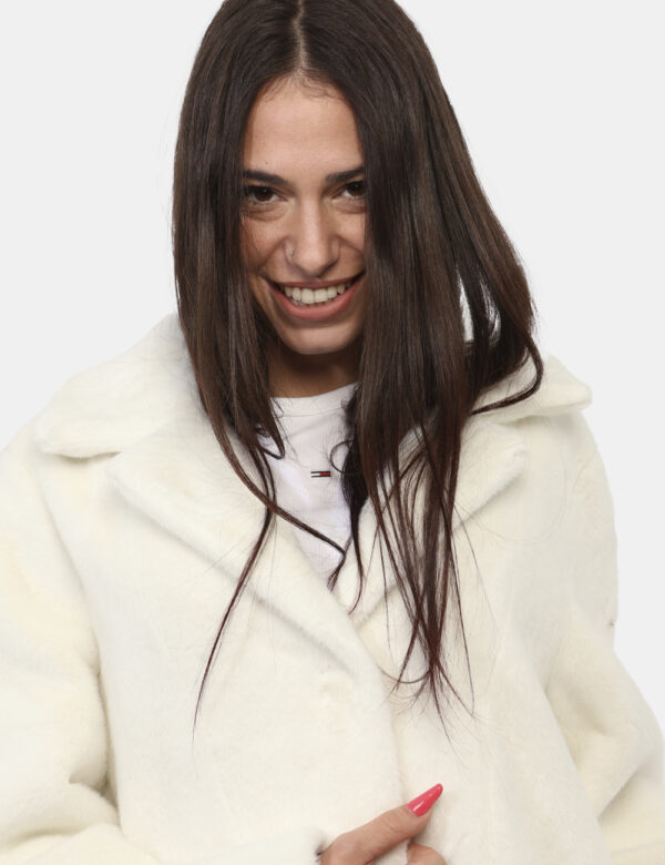 Cappotto Yes Zee Bianco - Cappotto lungo double face in total bianco con tasche a taglio trasversale. Il capo è utilizzabile