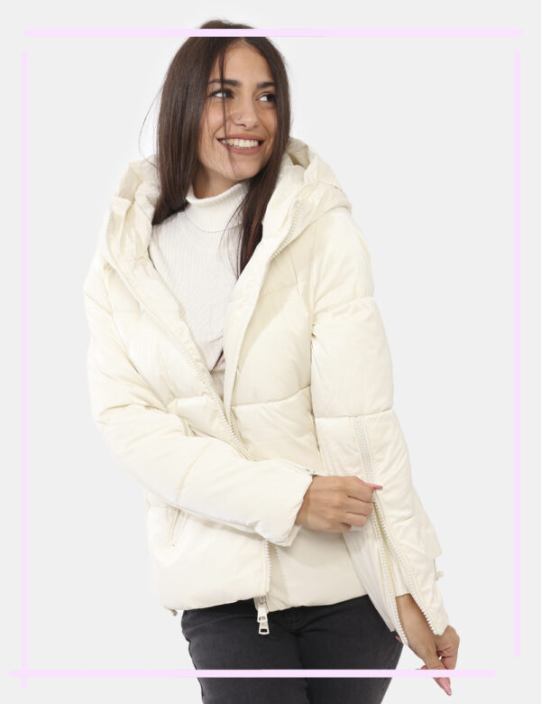 Piumino Geox Bianco - L’articolo appartiene al campionario esclusivo di stagione: pezzo unicoCod. art. W4626C T3152 CVVi ric