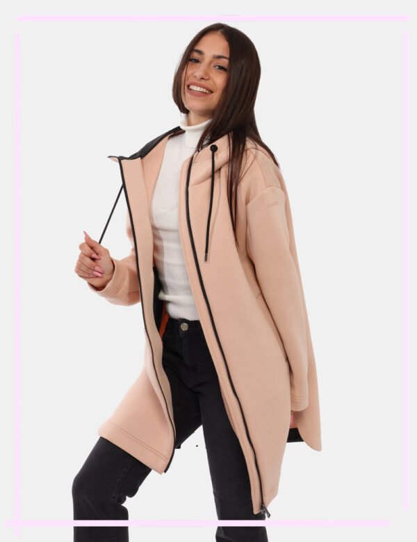 Giacca Geox Beige - L’articolo appartiene al campionario esclusivo di stagione: pezzo unicoCod. art. W4675B T3175 CVVi ricor