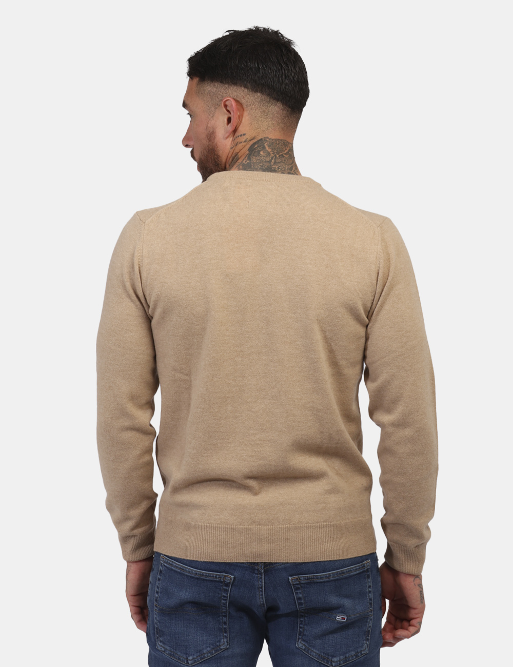 87211-SV_DARK-KHAKI_AI24_2 Maglione Gant Marrone - Maglione con girocollo classico in total beige scuro con piccolo logo ad altezza cuore. La vestibili