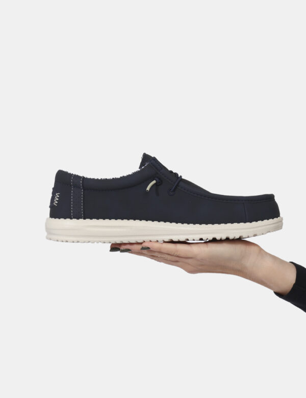 Stringate Heydude Blu - Stringate in total blu navy con patch logo brand in tinta. La calzata è morbida e confortevole. Le s