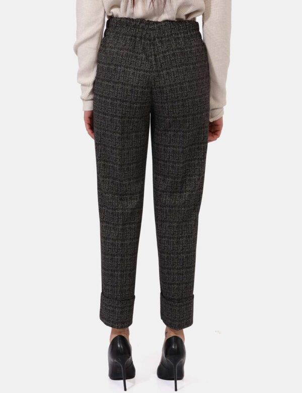 Pantalone Sandro Ferrone Nero - Pantaloni larghi, eleganti in trama bianca e nera. Presenti tasche a taglio trasversale e ri