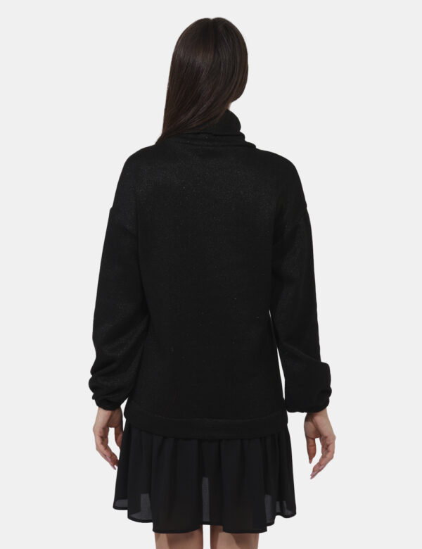 Abito Sandro Ferrone Nero - Vestito lungo in maglina con gonna svolazzante ed in total nero. Presente collo morbido e penden