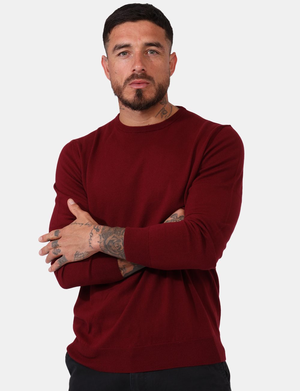 GI8919-2025B-OV_BORDEAUX_AI24_1 Maglione Concept83 Bordeaux - Maglione in misto lana con girocollo classico ed in total bordeaux. La vestibilità è morbida e