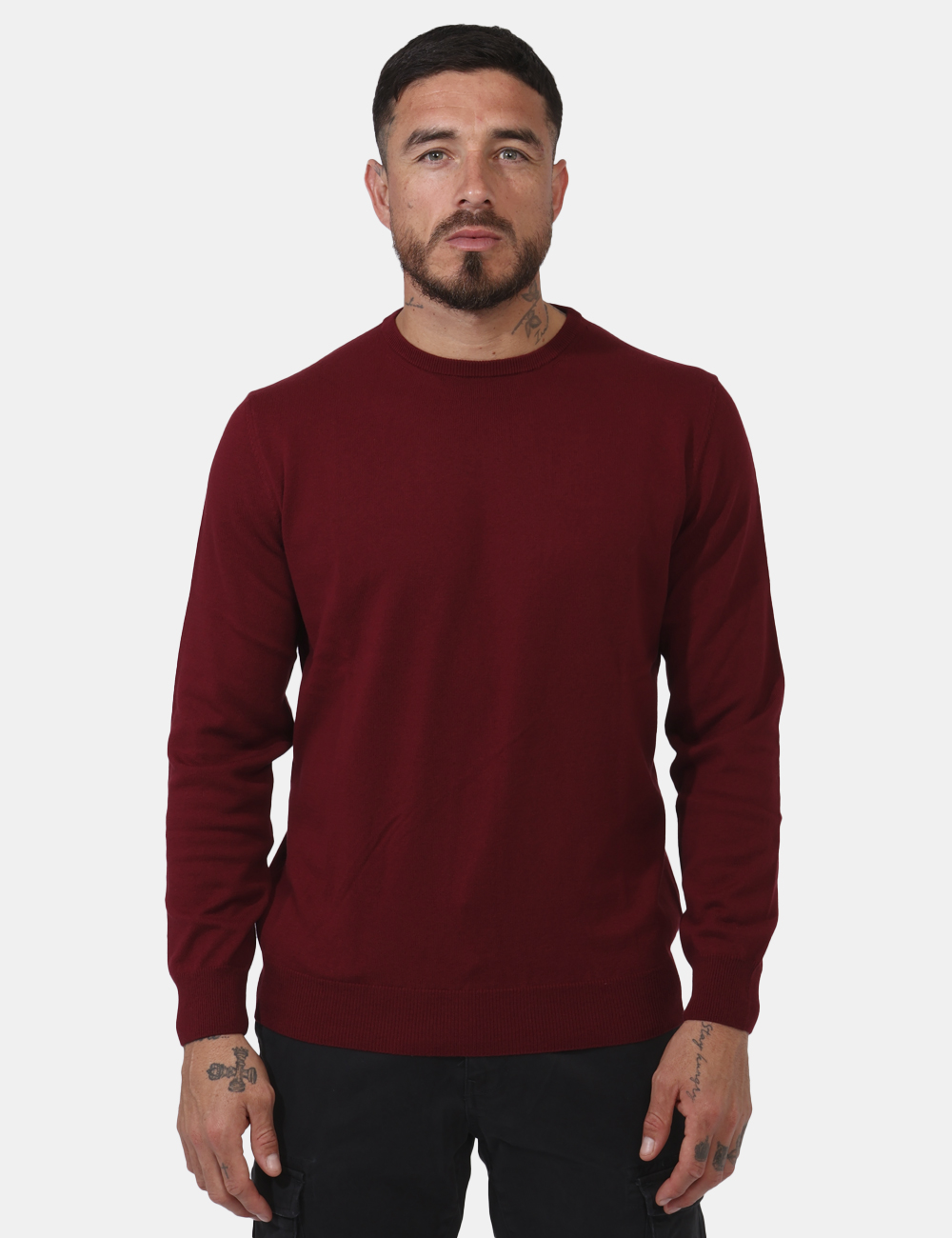 GI8919-2025B-OV_BORDEAUX_AI24_5 Maglione Concept83 Bordeaux - Maglione in misto lana con girocollo classico ed in total bordeaux. La vestibilità è morbida e