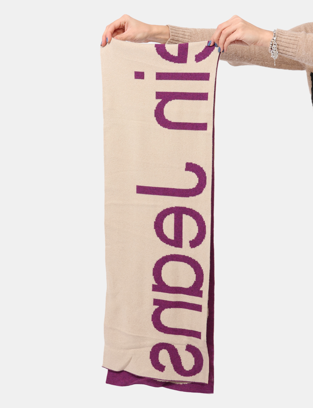 K60K611263-SV_VAC_AI24_4 Sciarpa Calvin Klein Beige - Sciarpa in misto lana bicolor beige e viola. L'indossatura è pratica e maneggevole. La sciarpa