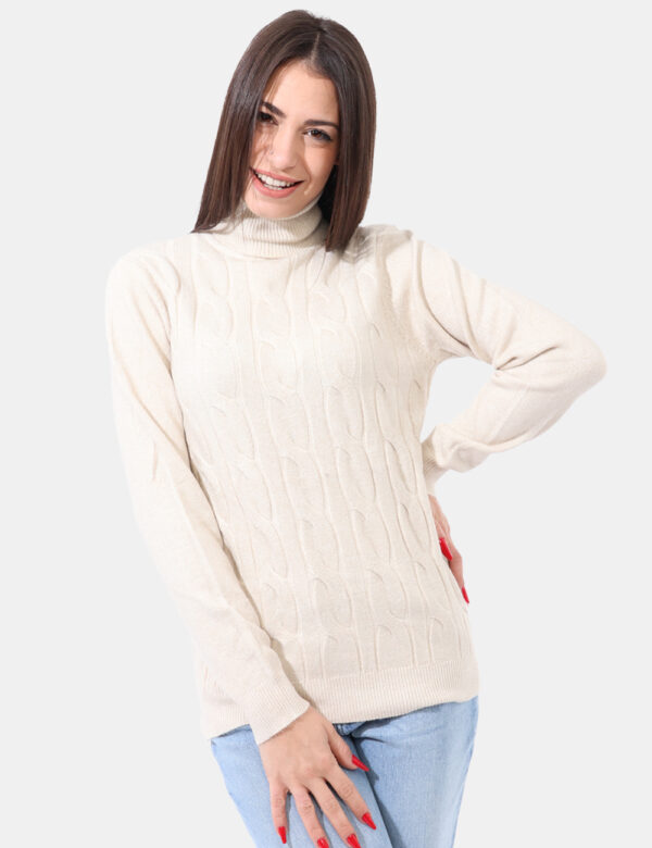 Maglione dolcevita Sandro Ferrone Beige - Maglione a collo alto, su trama intrecciata ed in total beige arricchito da filo l