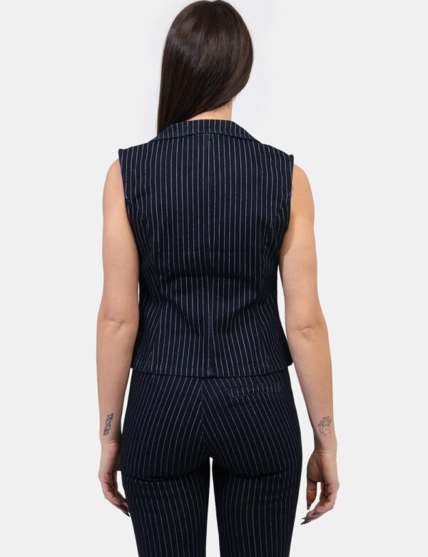 Gilet Denny Rose Blu taglia S - L’articolo appartiene al campionario esclusivo di stagione: pezzo unico.Cod. art. C511DD3600